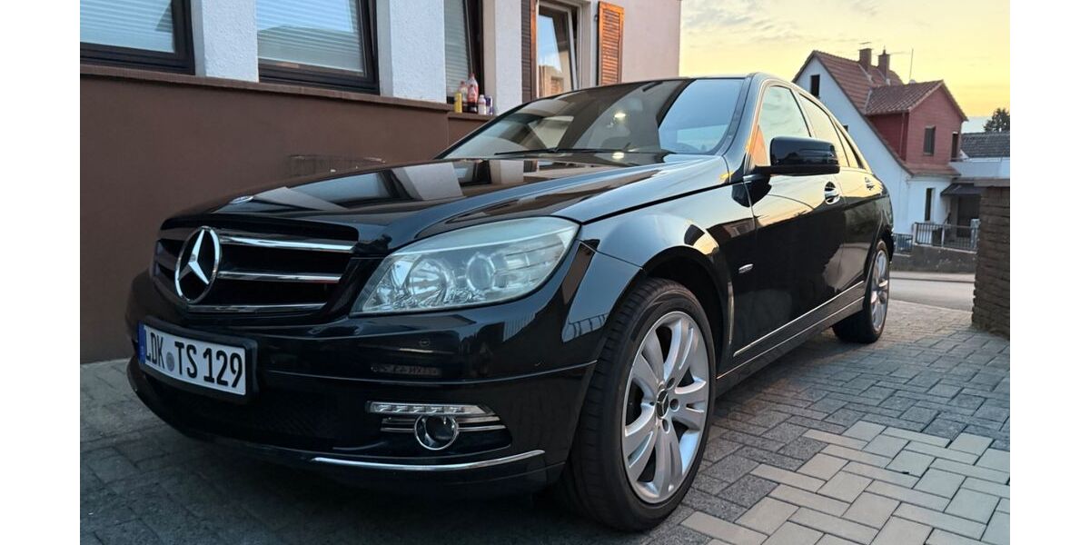 Mercedes-Benz C 180 216.000 km 6.990 &euro; Solms 35606