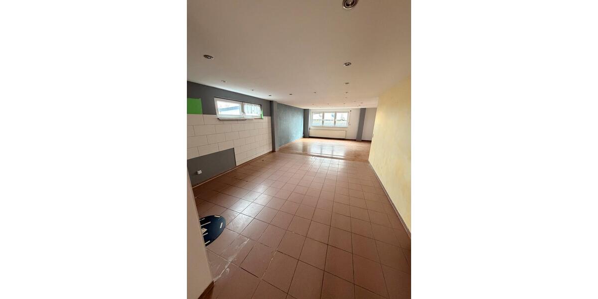 Einfamilienhaus Usingen - 4 Zimmer, 140 m&sup2;, 1.400&euro; | Angebot:24560248