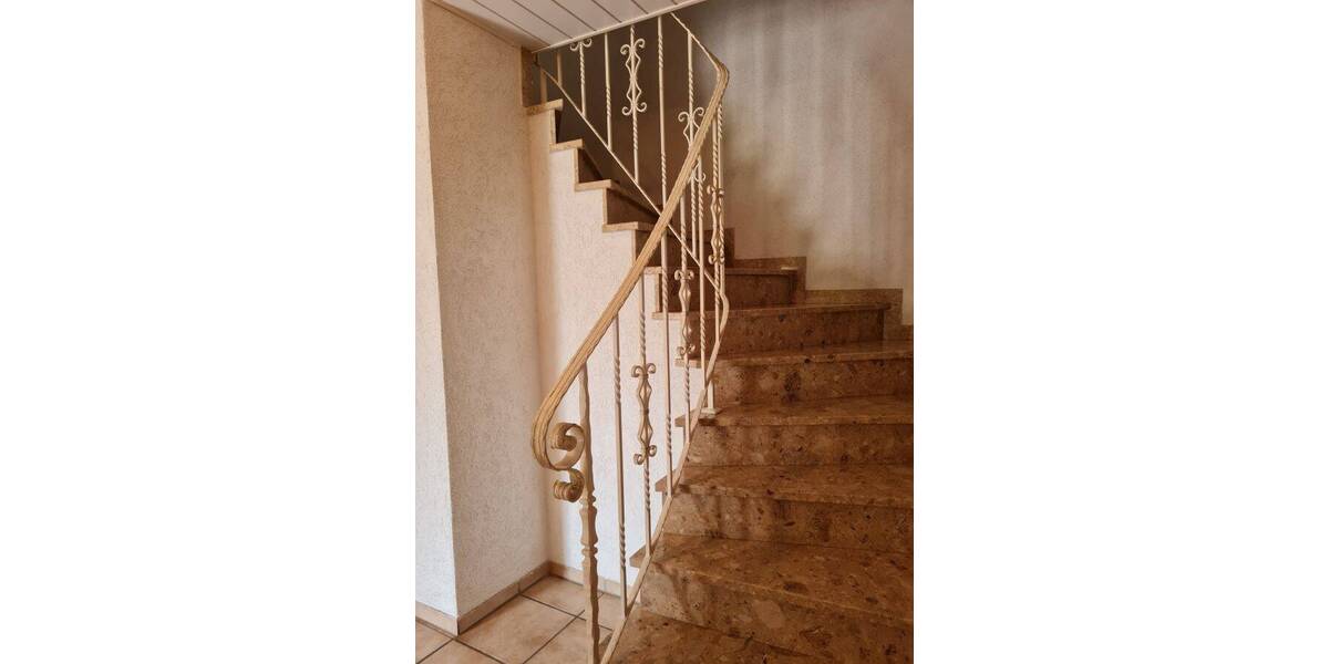 Mehrfamilienhaus, Wohnhaus Lohra Kirchvers - 9 Zimmer, 444.990&euro; | Angebot:25740172