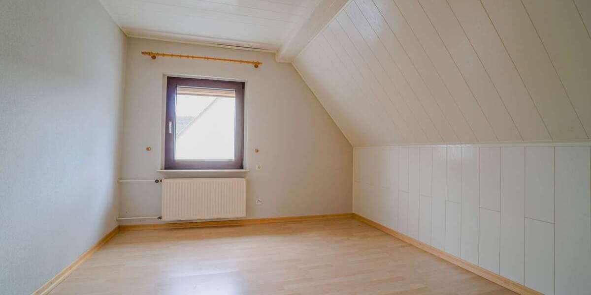 Sonniges Einfamilienhaus mit Garten in Gladenbach OT - Einfamilienhaus Gladenbach | Angebot:26882614