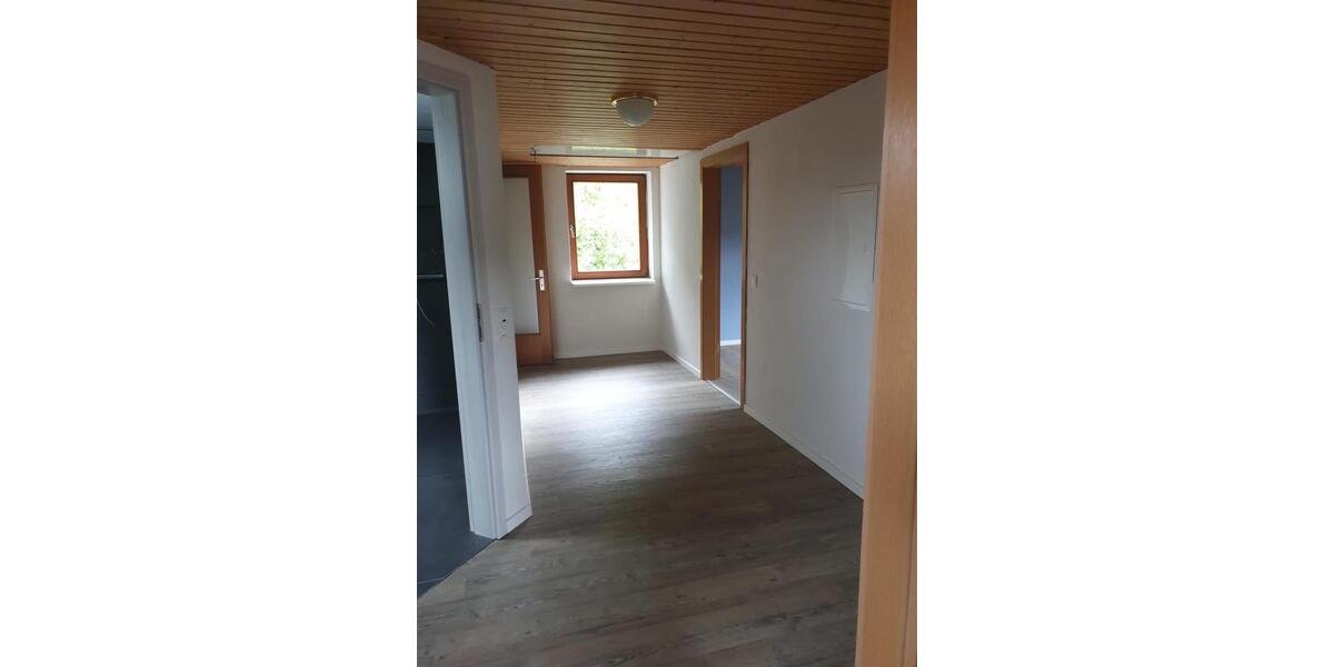 Etagenwohnung Dillenburg - 10 Zimmer, 227 m&sup2;, 199.900&euro; | Angebot:25678010