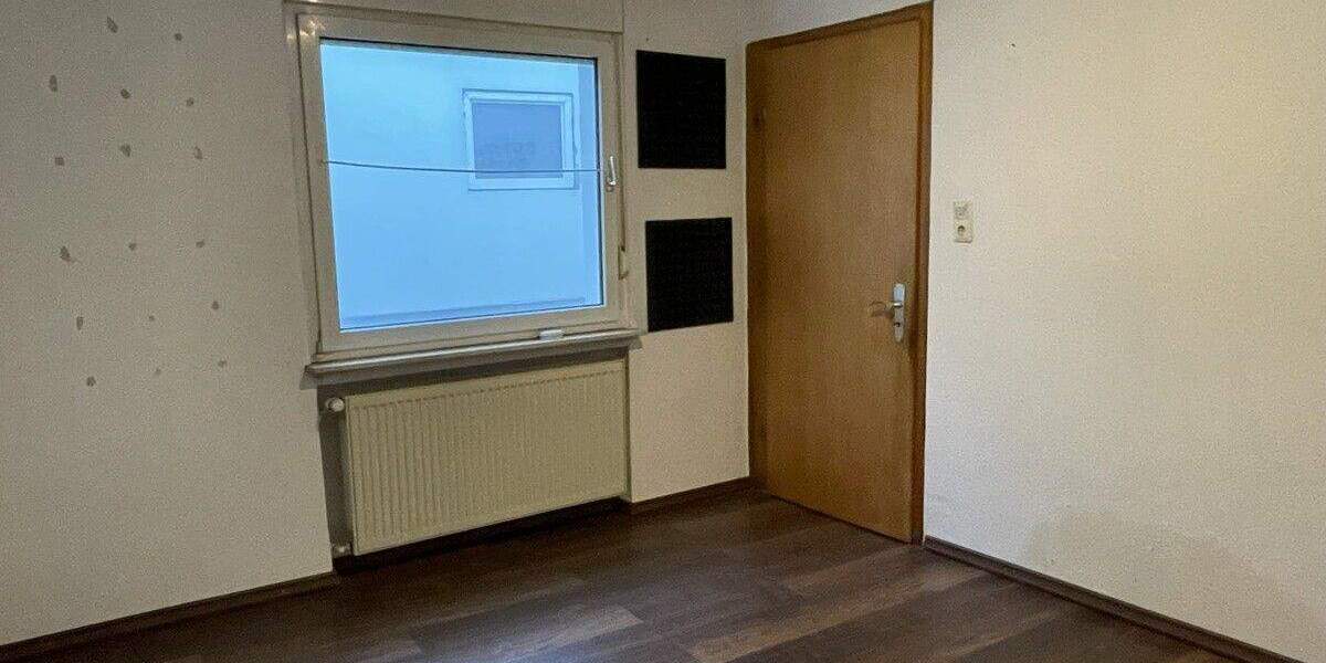 Einfamilienhaus Wetzlar / Dutenhofen Dutenhofen - 6 Zimmer, 120 m&sup2;, 210.000&euro; | Angebot:25777169
