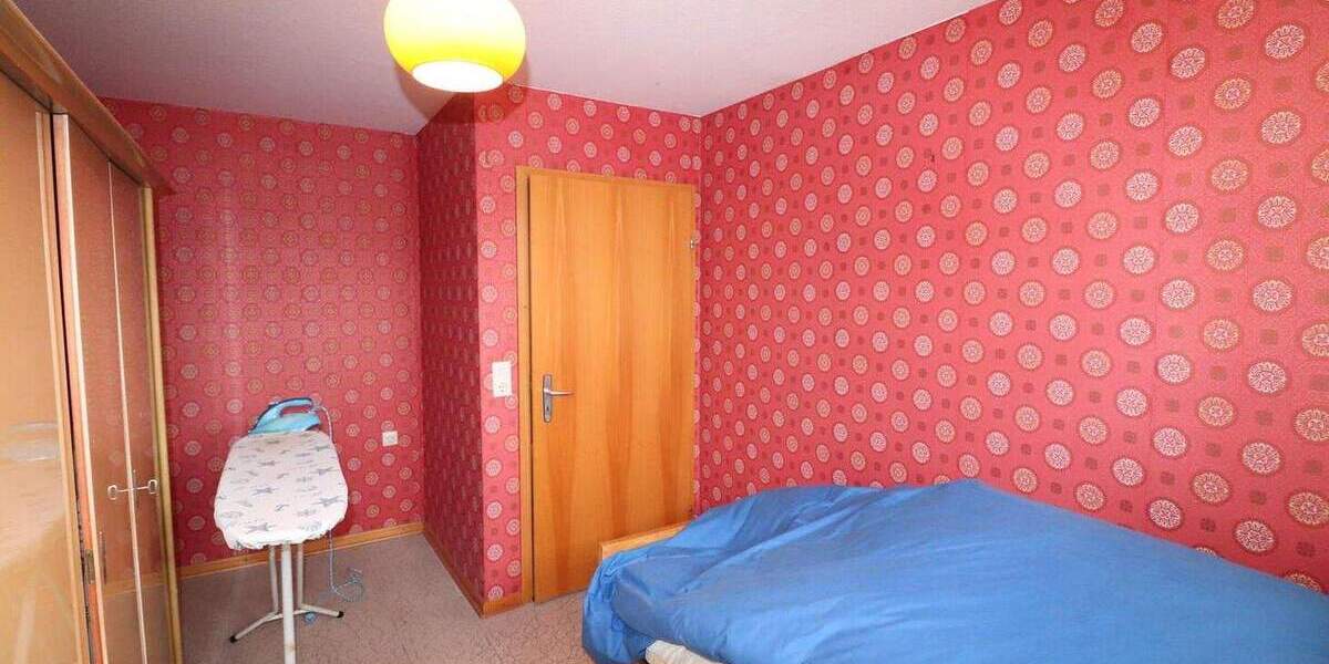 Einfamilienhaus Wölfersheim - 8 Zimmer, 160 m&sup2;, 470.000&euro; | Angebot:25682682