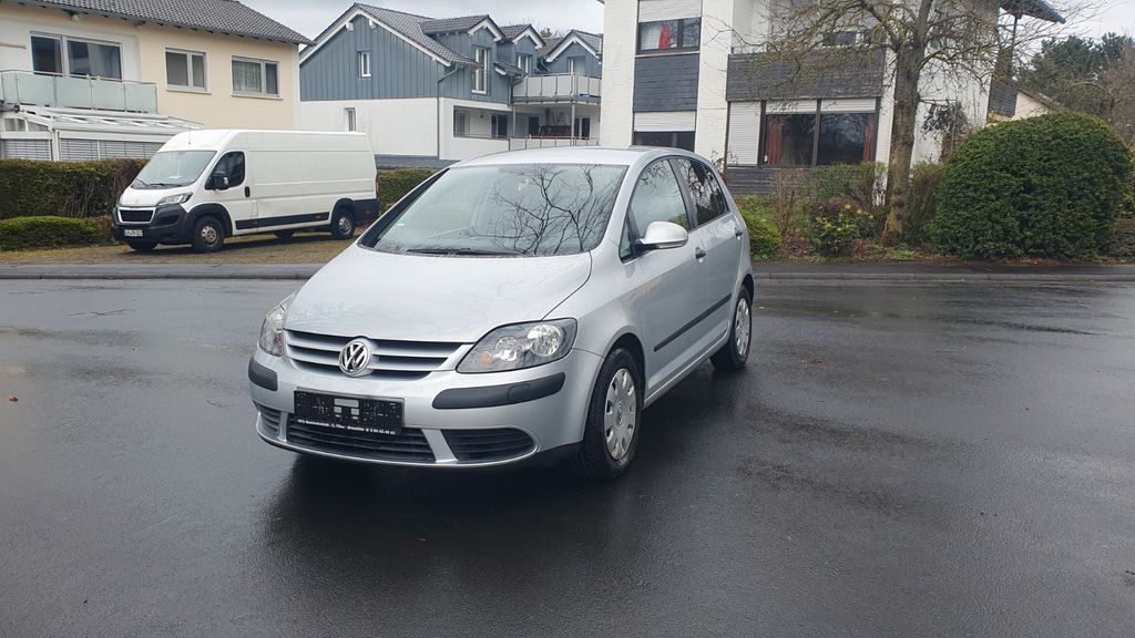 VW Golf 215.395 km 2.000 &euro; Runkel OT Ennerich 65594