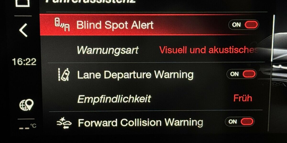 Alfa Romeo Giulia 2.0 Competizione Q4 Turbo Panoramadach 28.999 km 37.770 &euro; Lich 35423