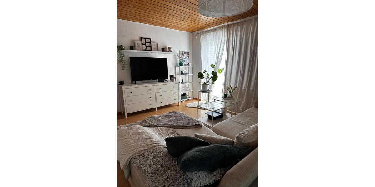 Dachgeschoßwohnung Pohlheim - 2 Zimmer, 65 m&sup2;, 740&euro; | Angebot:26234372