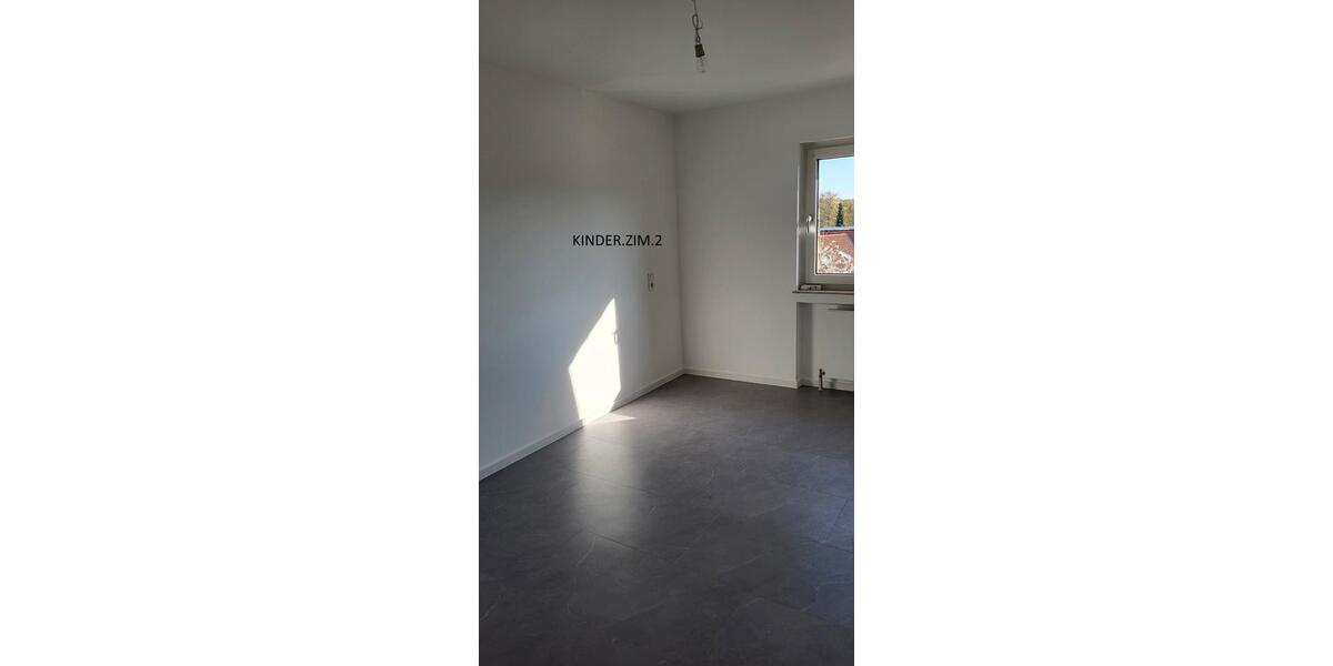 Dachgeschoßwohnung Lollar - 4.5 Zimmer, 100 m&sup2;, 290.000&euro; | Angebot:26253171