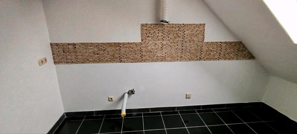 Dachgeschoßwohnung Aßlar - 3 Zimmer, 75 m&sup2;, 1.100&euro; | Angebot:26250164