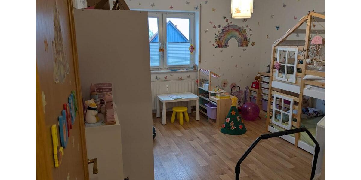 Etagenwohnung Gießen Allendorf - 3 Zimmer, 100 m&sup2;, 980&euro; | Angebot:25839090