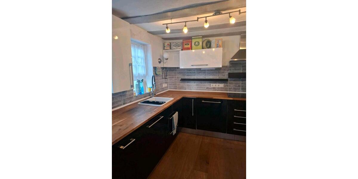Einfamilienhaus Runkel - 7 Zimmer, 210 m&sup2;, 289.000&euro; | Angebot:26398152