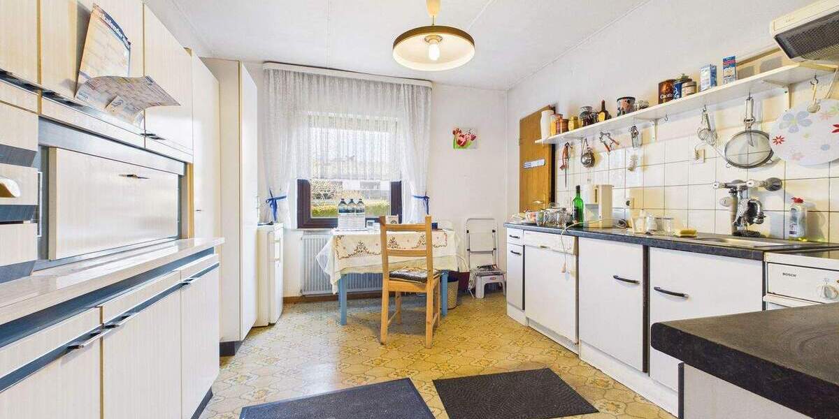 Einfamilienhaus Waldsolms Kraftsolms - 4 Zimmer, 130 m&sup2;, 285.000&euro; | Angebot:25822405