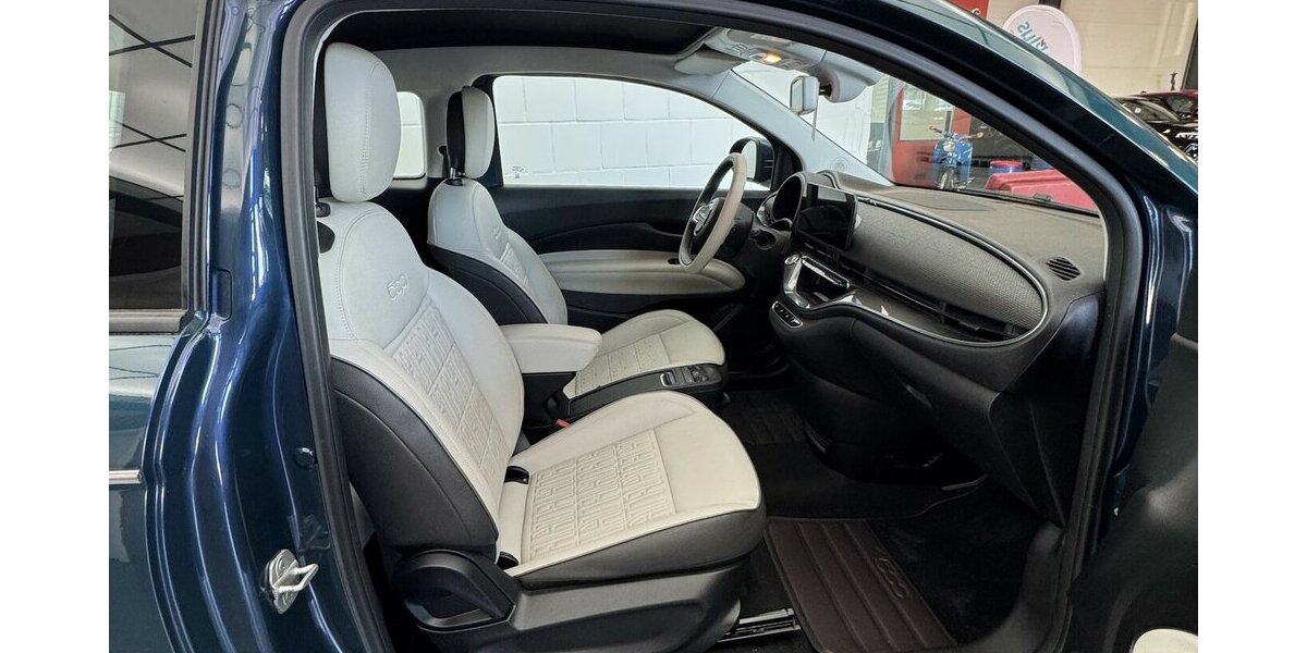 Fiat 500e La Prima by Bocelli 1.Hand Cabrio 42 kWh 14.600 km 24.690 &euro; Lich 35423