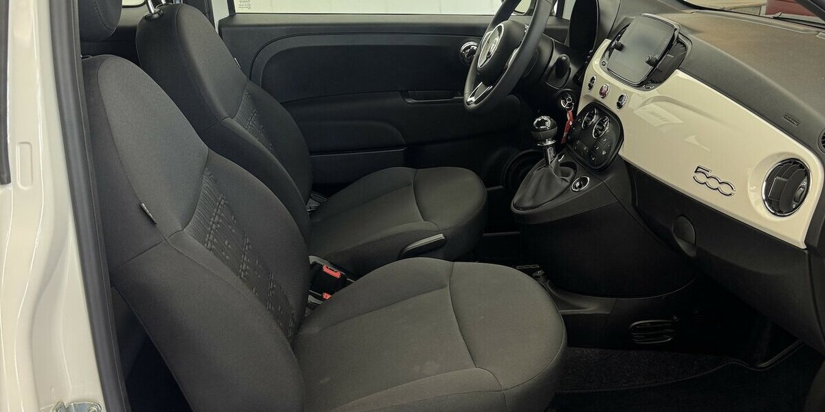 Fiat 500 1.0 Dolcevita Mild-Hybrid CarPlay 1. Hand 25.490 km 11.890 &euro; Lich 35423