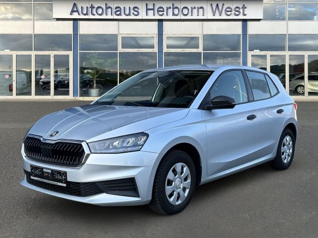 Skoda Fabia 7.600 km 16.950 &euro; Herborn 35745