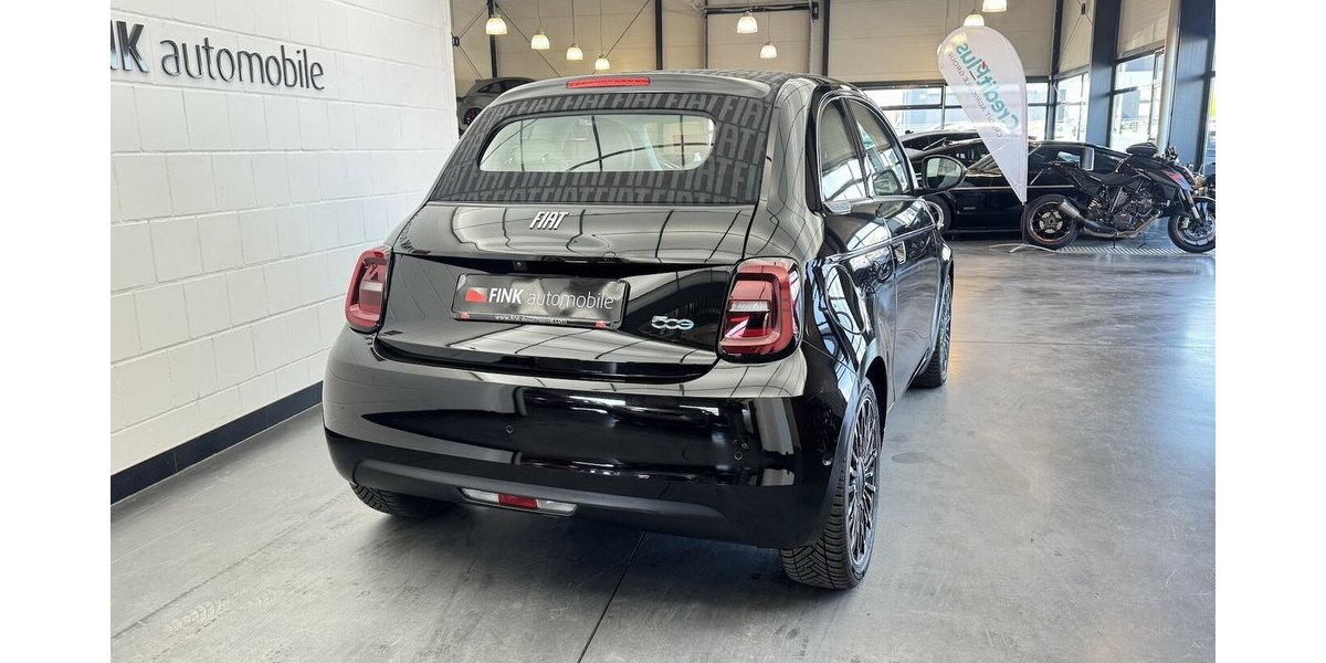 Fiat 500e La Prima by Bocelli 1.Hand Cabrio 42 kWh 25.600 km 24.490 &euro; Lich 35423