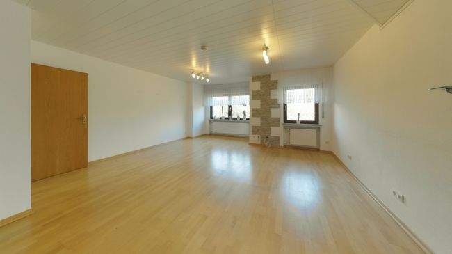 Einfamilienhaus Solms Oberndorf - 7 Zimmer, 224 m&sup2;, 400.000&euro; | Angebot:25662020