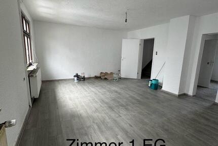 Haus Rabenau - 6 Zimmer, 185 m&sup2;, 1.300&euro; | Angebot:27620759