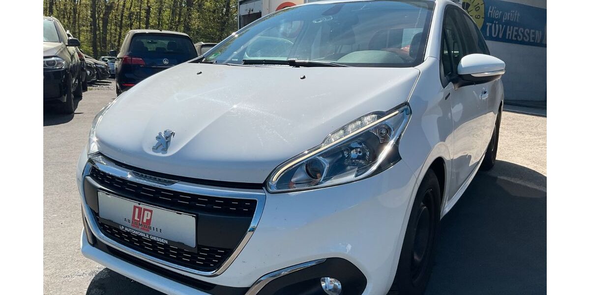 Peugeot 208 114.811 km 6.990 &euro; Giessen 35394
