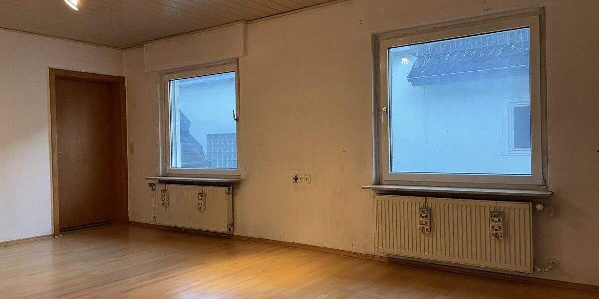 Einfamilienhaus Wetzlar / Dutenhofen Dutenhofen - 6 Zimmer, 120 m&sup2;, 210.000&euro; | Angebot:25777169