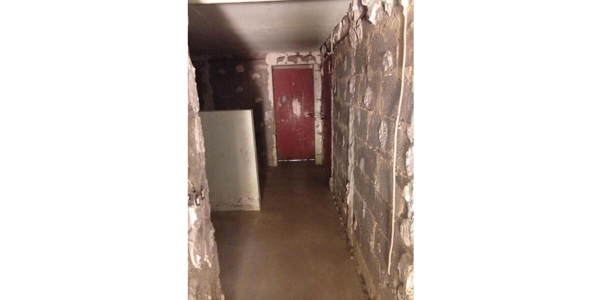 Einfamilienhaus Aßlar - 7 Zimmer, 113 m&sup2;, 160.000&euro; | Angebot:26857798