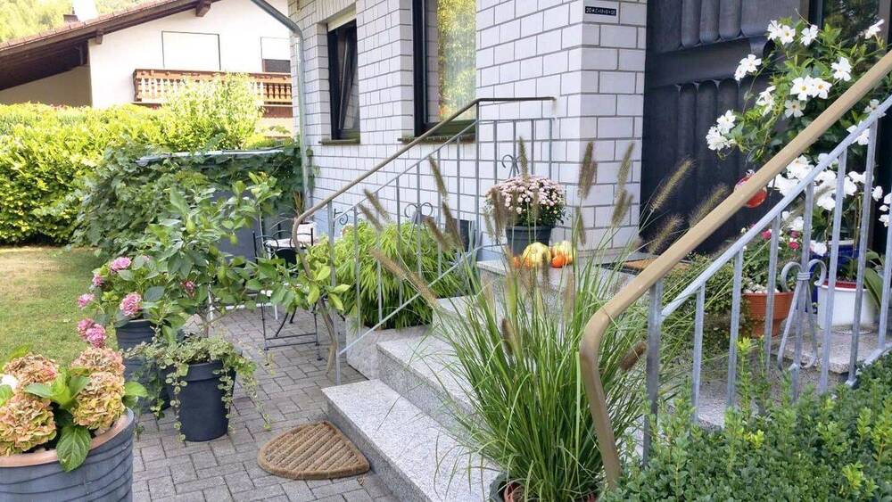 Einfamilienhaus Mengerskirchen-Dillhausen Dillhausen - 8 Zimmer, 283 m&sup2;, 512.000&euro; | Angebot:26023384