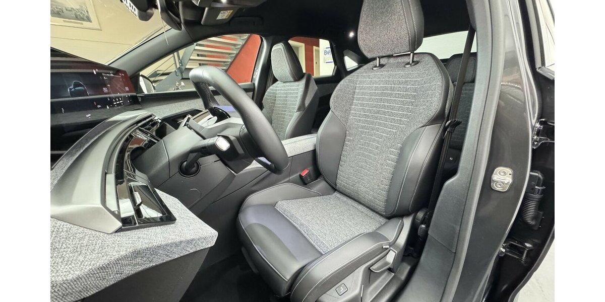 Peugeot 3008 Allure 145 Mild Hybrid Full LED 360° 15.800 km 25.320 &euro; Lich 35423