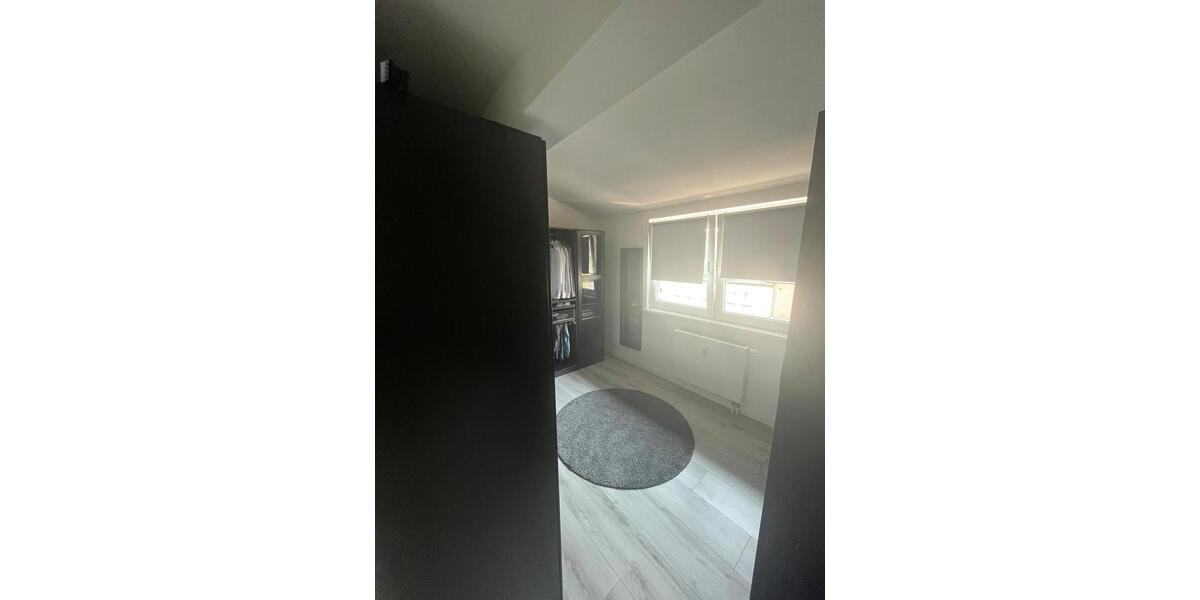 Dachgeschoßwohnung Herborn - 4 Zimmer, 100 m&sup2;, 245.000&euro; | Angebot:26845219