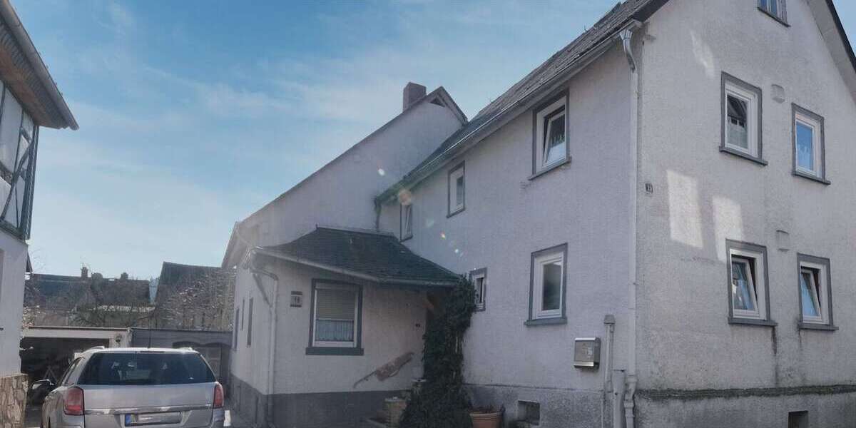 Einfamilienhaus Aßlar - 8 Zimmer, 186 m&sup2;, 219.000&euro; | Angebot:25743833