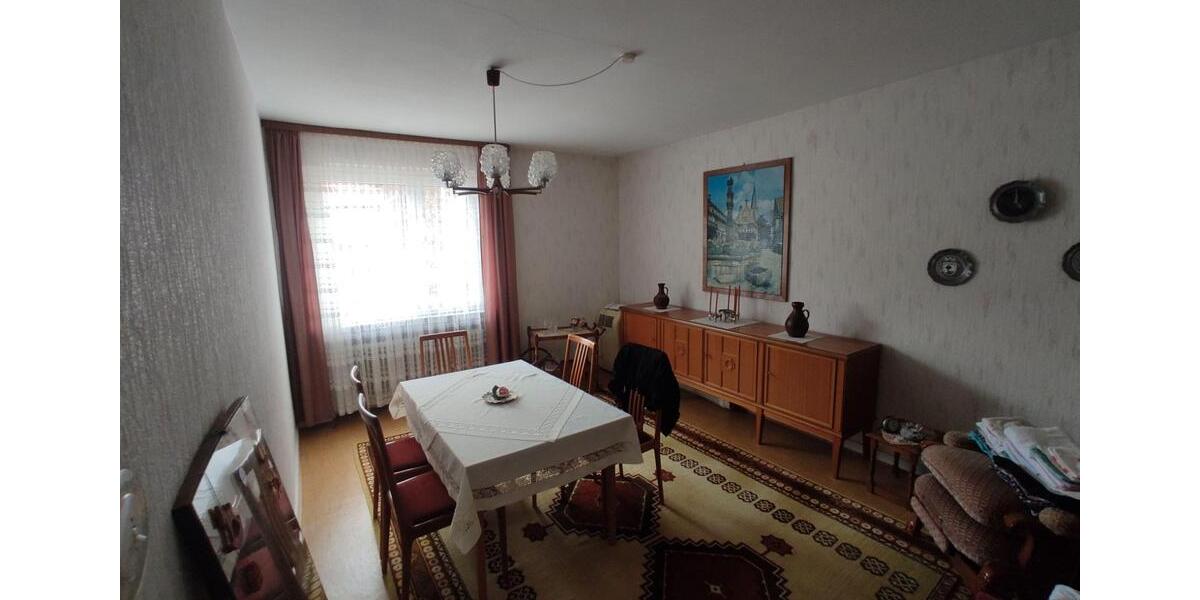 Einfamilienhaus Hungen - 7 Zimmer, 165 m&sup2;, 290.000&euro; | Angebot:26019311