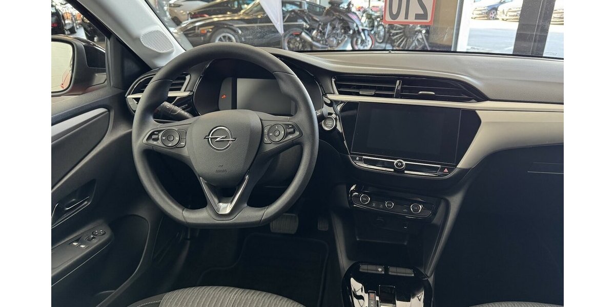 Opel Corsa e Edition 1.Hand 50 kWh Carplay Tempomat 13.400 km 14.620 &euro; Lich 35423