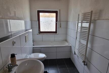 Haus Haiger - 5 Zimmer, 170 m&sup2;, 1.000&euro; | Angebot:26222716