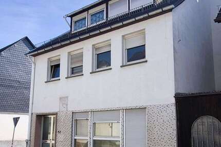 Haus Mengerskirchen - 8 Zimmer, 235 m&sup2;, 269.000&euro; | Angebot:26212720