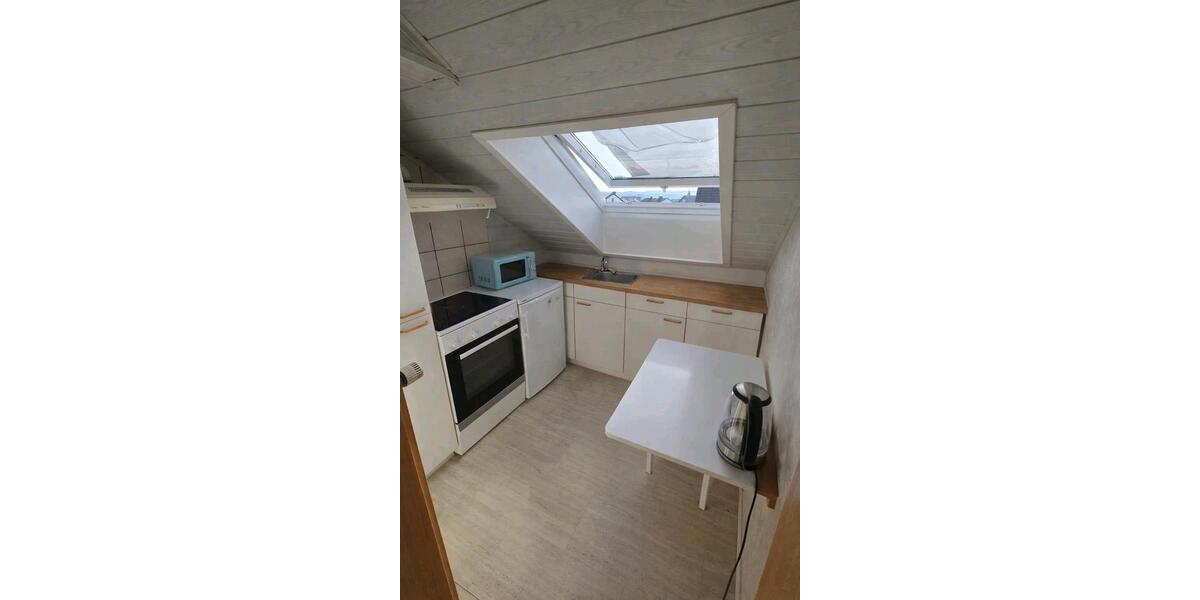 Dachgeschoßwohnung Gießen Allendorf - 2 Zimmer, 64 m&sup2;, 700&euro; | Angebot:25920476