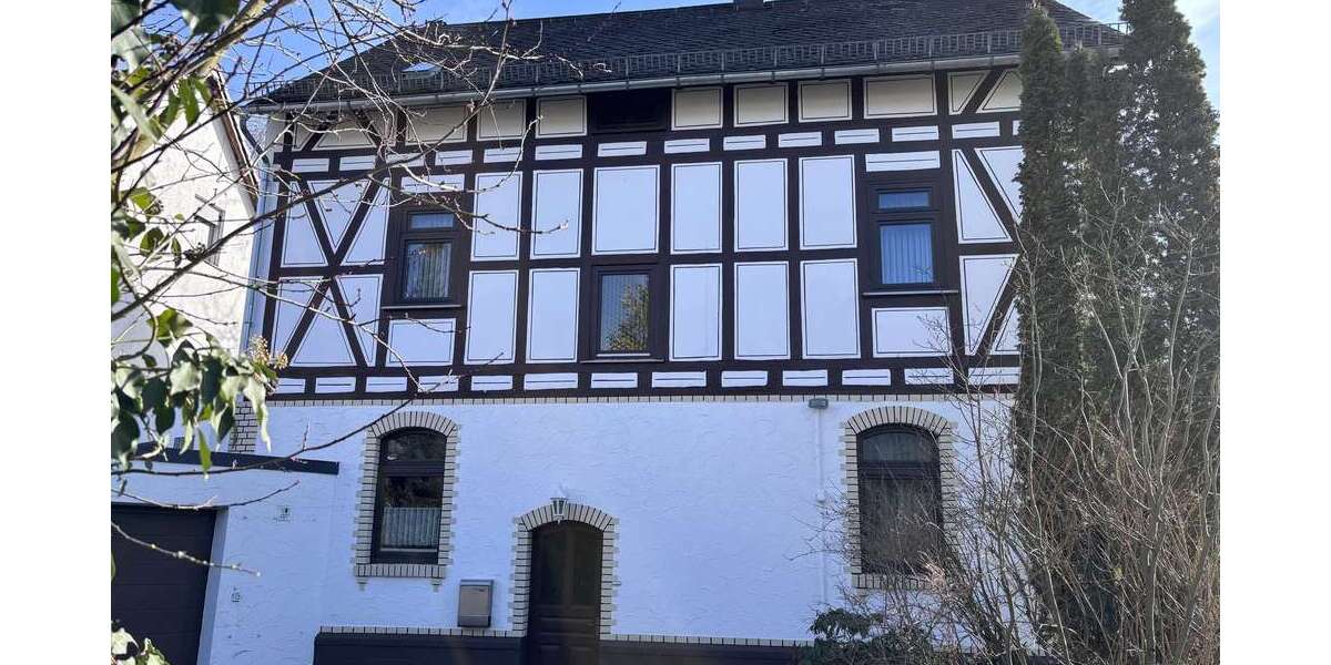 Familien aufgepasst: Einfamilienhaus mit Garten in Aßlar OT - Einfamilienhaus Werdorf Werdorf | Angebot:26738034