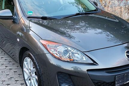Mazda 3 211.000 km 3.000 &euro; Wetzlar 35576