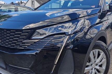 Peugeot 3008 93.352 km 14.637 &euro; Wölfersheim 61200