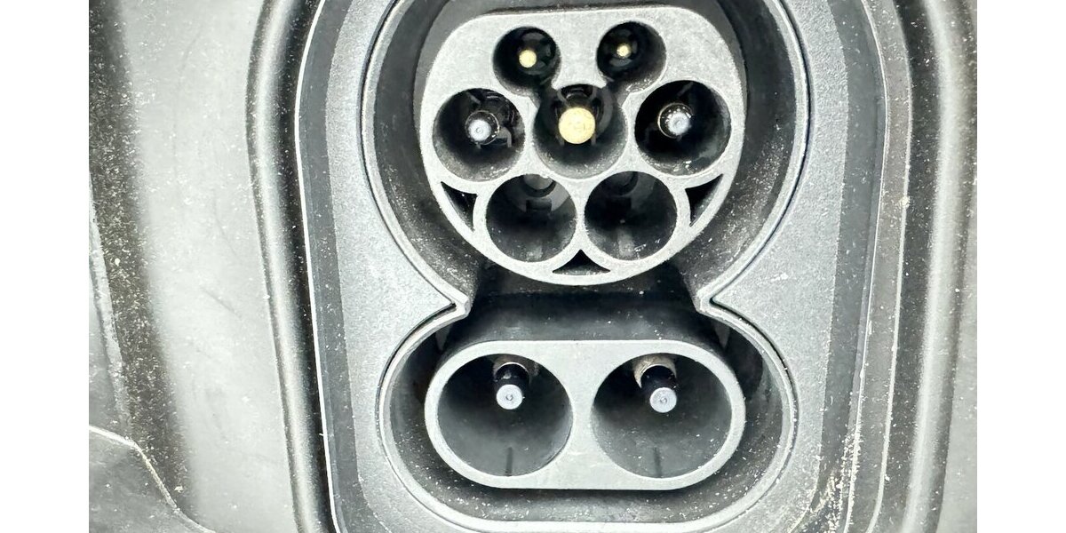 Opel Corsa e Edition 1.Hand 50 kWh Carplay Tempomat 30.900 km 14.220 &euro; Lich 35423