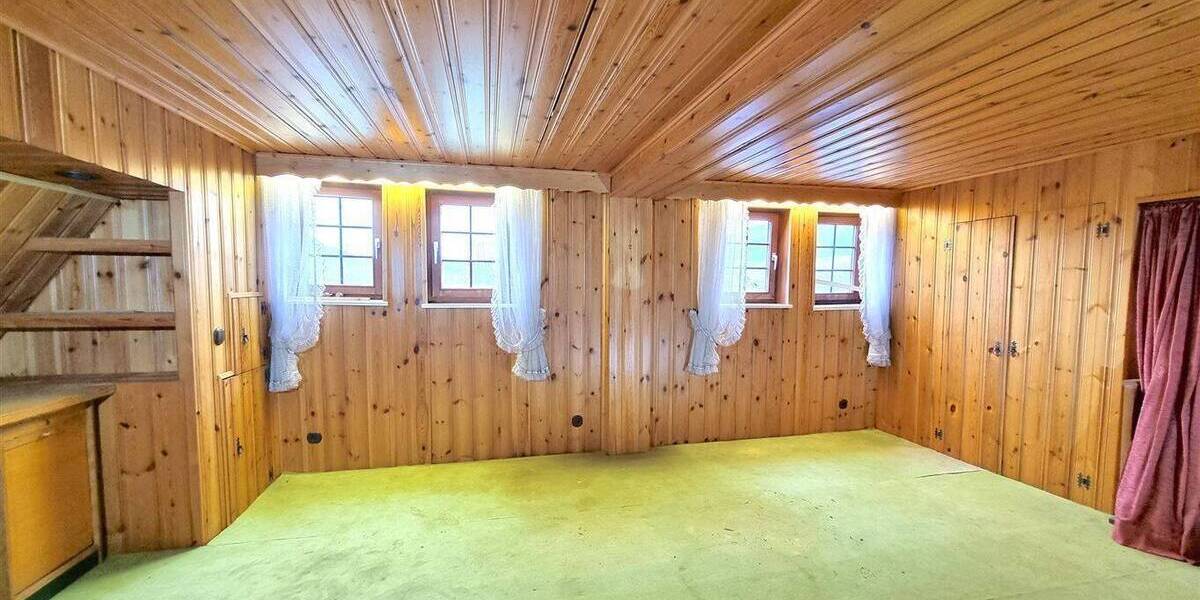 Bauernhaus, Landhaus Mittenaar Bicken - 8 Zimmer, 227 m&sup2;, 190.000&euro; | Angebot:25740426