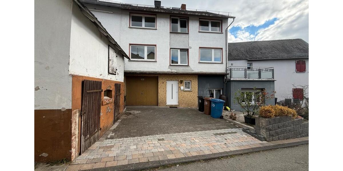 Etagenwohnung Waldbrunn (Westerwald) - 6 Zimmer, 120 m&sup2;, 960&euro; | Angebot:25905302