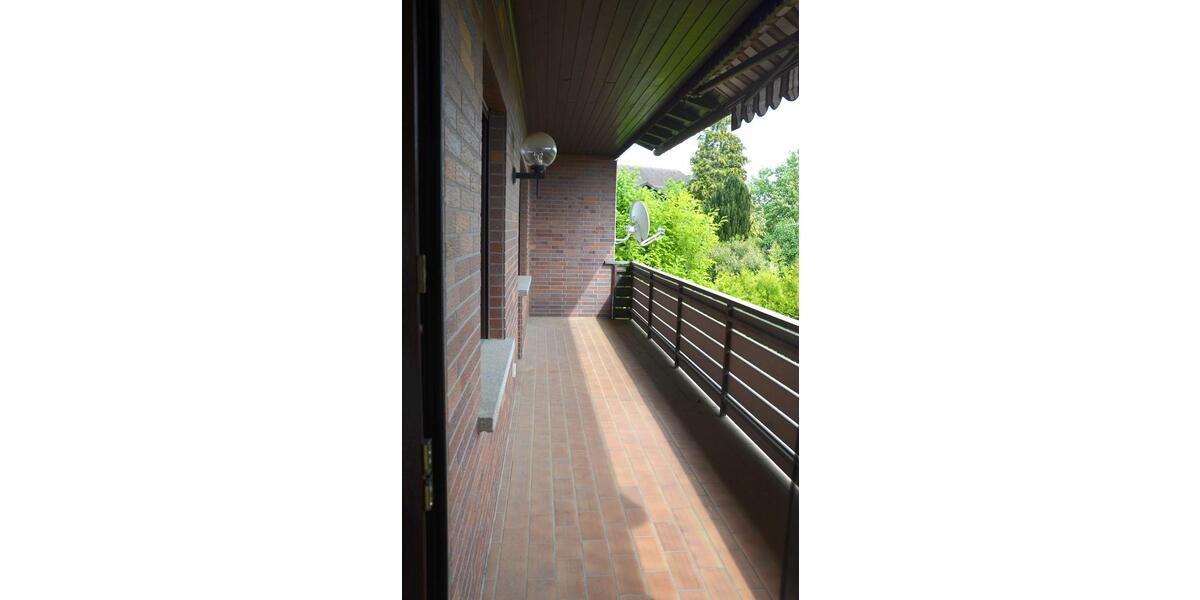 Einfamilienhaus Lahnau - 9 Zimmer, 229 m&sup2;, 490.000&euro; | Angebot:27085936