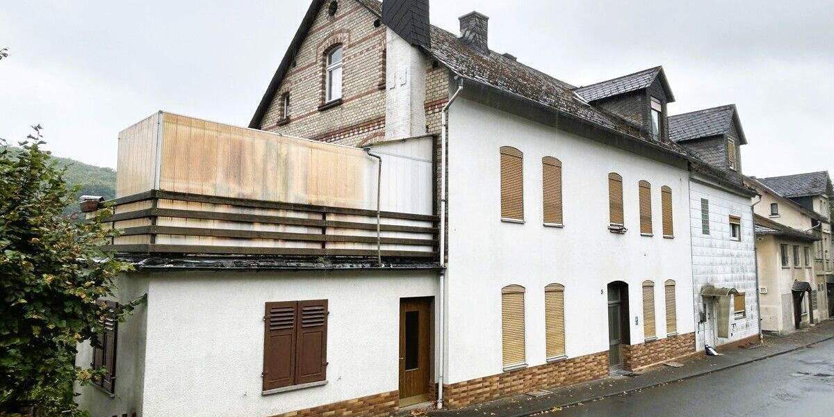 Mehrfamilienhaus, Wohnhaus Bad Endbach / Hartenrod Hartenrod - 1 Zimmer, 241 m&sup2;, 98.000&euro; | Angebot:25728157