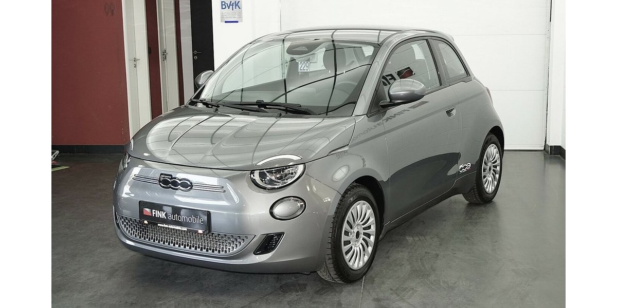 Fiat 500e Action Carplay Android Sitzheizung 38.100 km 12.680 &euro; Lich 35423