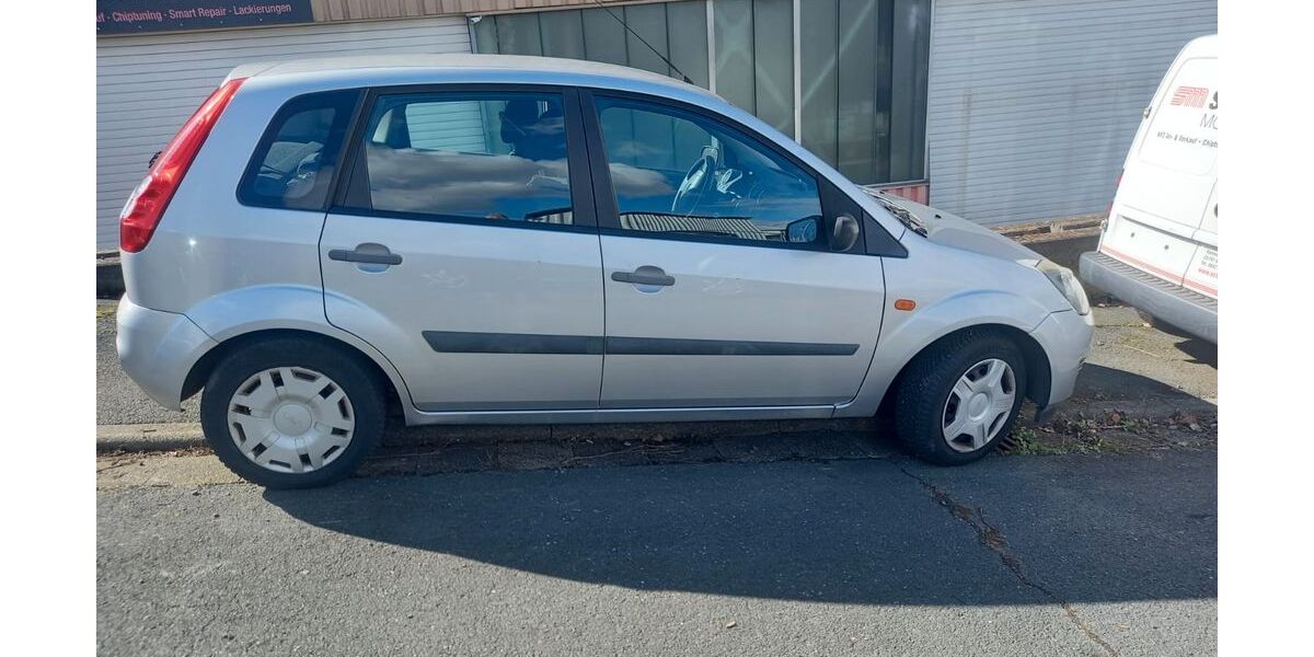 Ford Fiesta 143.763 km 1.500 &euro; Merenberg 35799