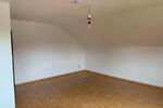 Dachgeschoßwohnung Reiskirchen - 3 Zimmer, 82 m&sup2;, 560&euro; | Angebot:25804446