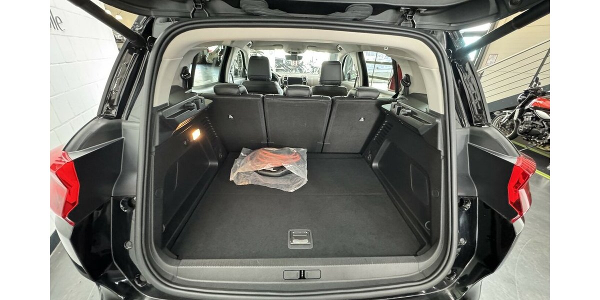 Citroen C5 Aircross 225 Hybrid Shine Pack Leder Massage 98.300 km 18.330 &euro; Lich 35423