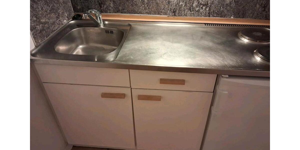 Dachgeschoßwohnung Gießen Allendorf - 1 Zimmer, 27 m&sup2;, 399&euro; | Angebot:25873619