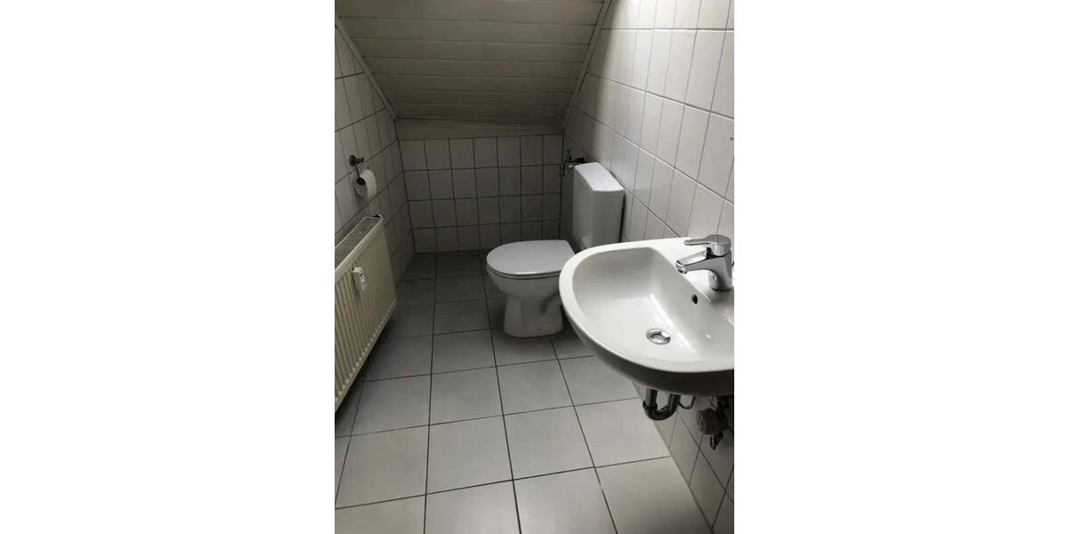 Dachgeschoßwohnung Lahnau - 2 Zimmer, 63 m&sup2;, 630&euro; | Angebot:25420640