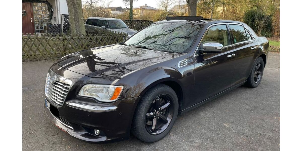 Lancia Thema 218.500 km 9.499 &euro; Gießen 35396