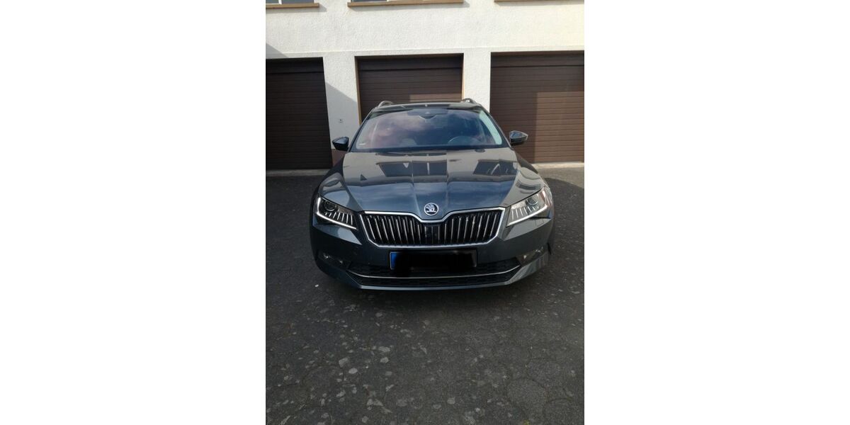 Skoda Superb 100.924 km 19.000 &euro; Giessen 35396