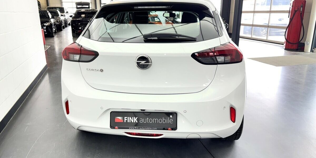 Opel Corsa e Edition 1.Hand 50 kWh Carplay Tempomat 30.900 km 14.220 &euro; Lich 35423